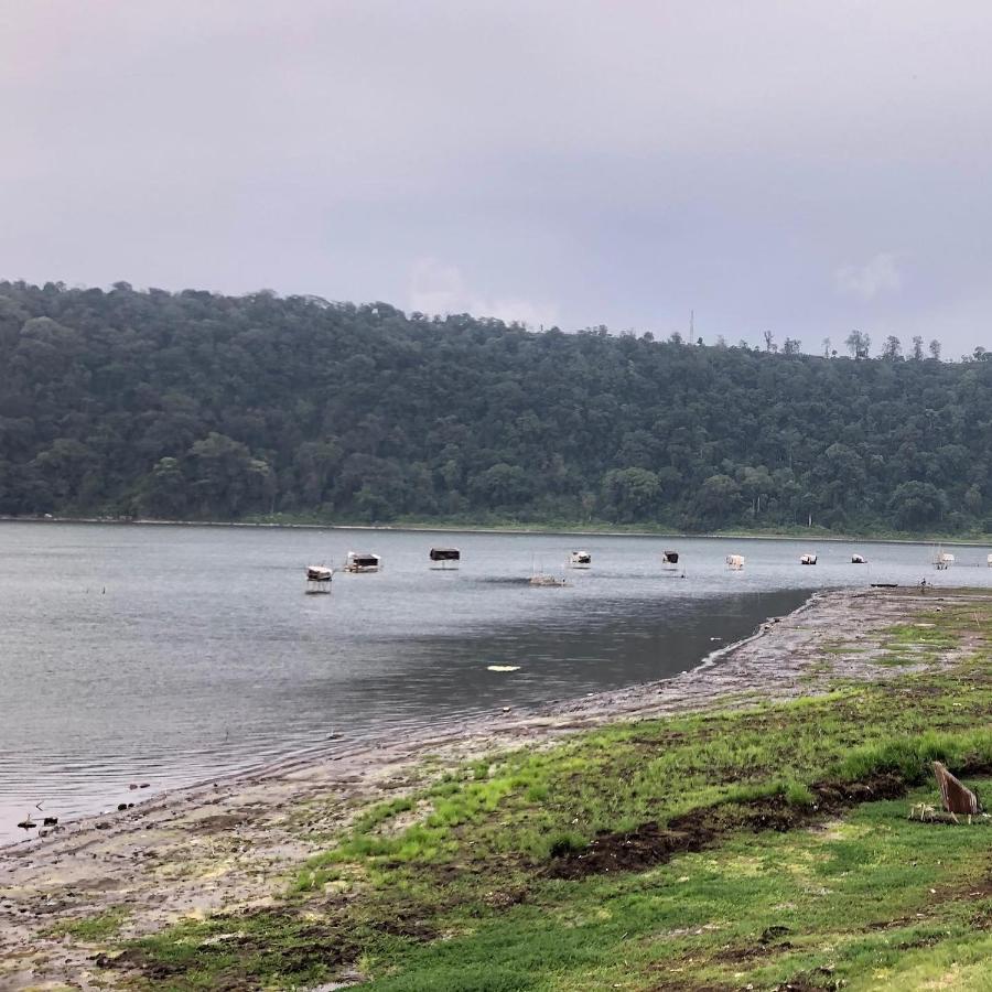 Buyan Lodge Lake View Villa Bedugul  Zewnętrze zdjęcie