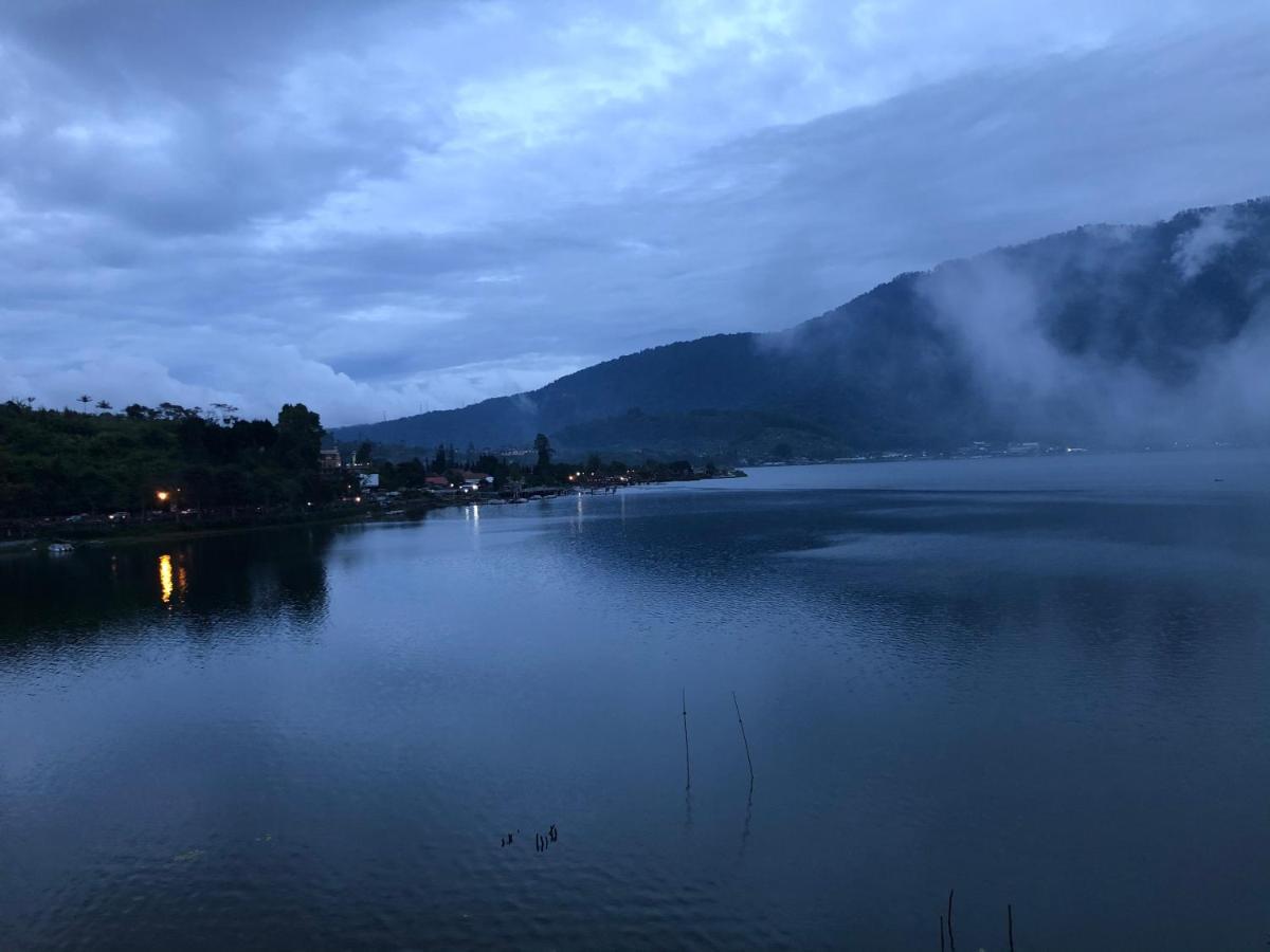 Buyan Lodge Lake View Villa Bedugul  Zewnętrze zdjęcie