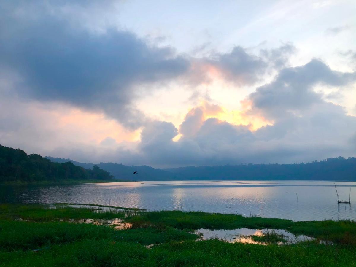 Buyan Lodge Lake View Villa Bedugul  Zewnętrze zdjęcie