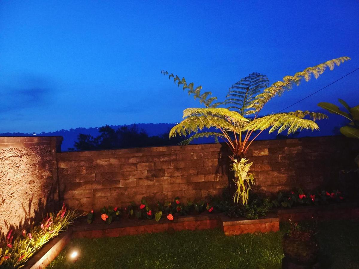 Buyan Lodge Lake View Villa Bedugul  Zewnętrze zdjęcie